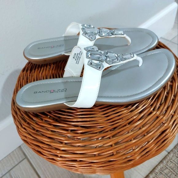 Bandolino b - flex  silver and white with bling jewelry slip on sandals - Picture 2 of 6